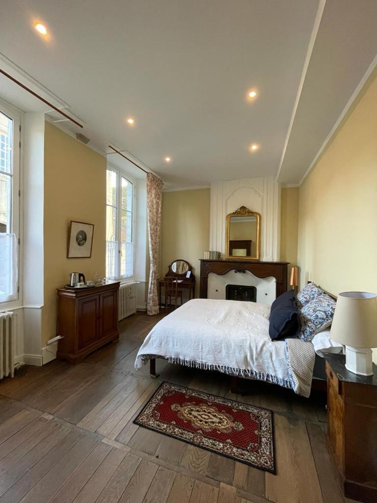 Jardin Des Remparts Bed & Breakfast Orthez Eksteriør bilde