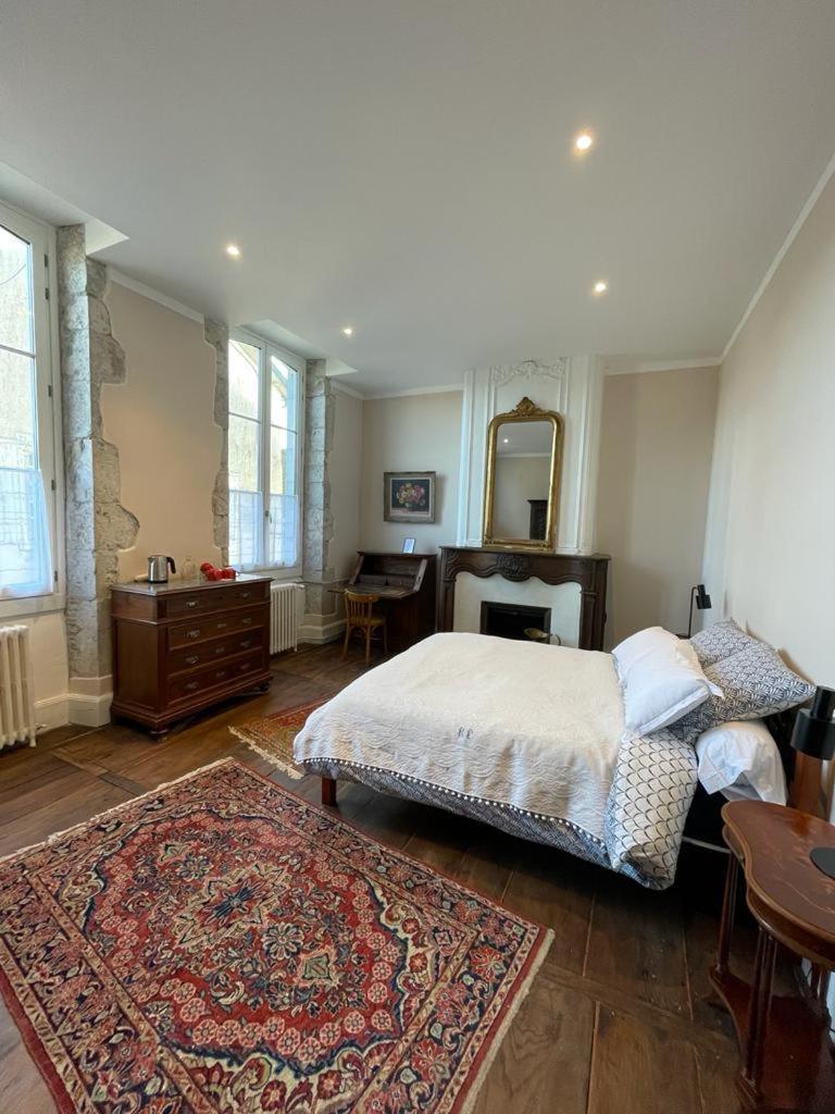 Jardin Des Remparts Bed & Breakfast Orthez Eksteriør bilde