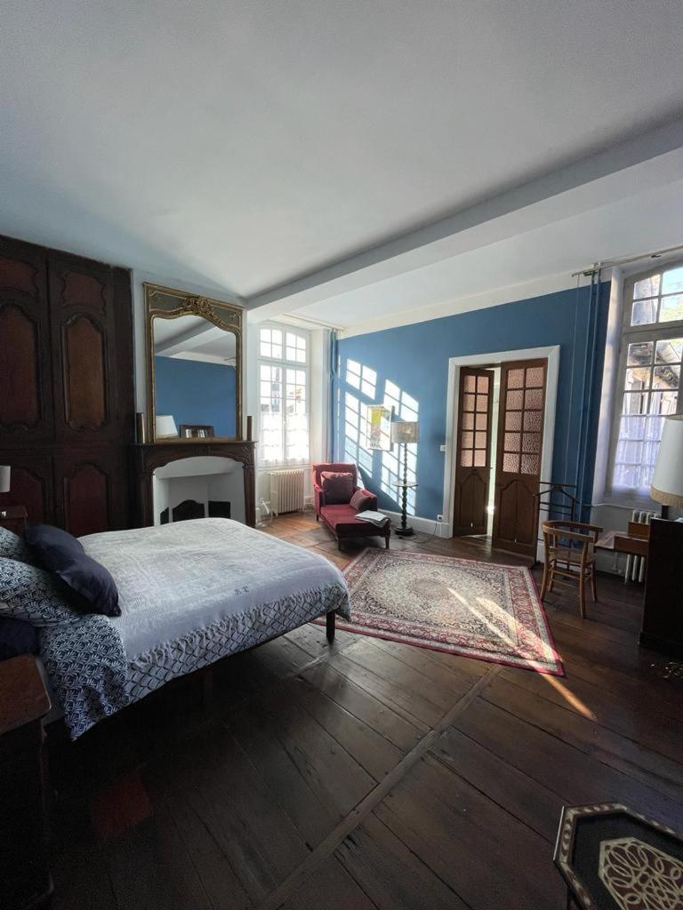 Jardin Des Remparts Bed & Breakfast Orthez Eksteriør bilde